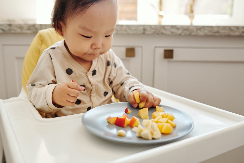 Babys mit 10 Monaten essen erlaubte Nahrungsmittel