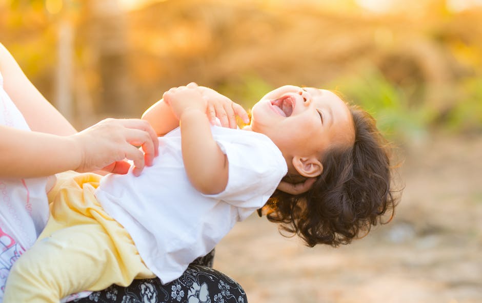 Lange eines Babys im Maxi Cosi sitzen