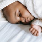 Längere und gesündere Baby-Nachtschlafzeiten