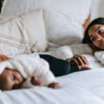 wie viel Schlaf braucht ein Baby 3 Monate?